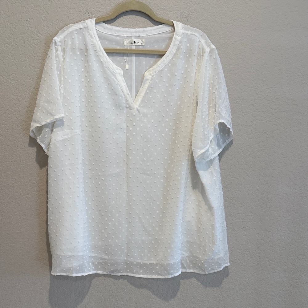 Elegant White Textured Women's Blouse